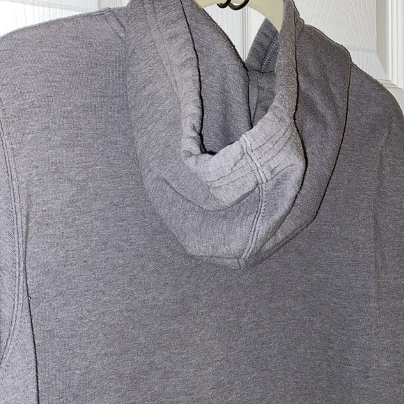 The North Face Men’s Medium. With hood. - Picture 6 of 8